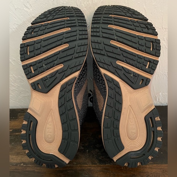 Brooks Revel 2 Womens SZ US 8 Running Shoe Sneaker 1202811B038 Gold/Black - Picture 14 of 14